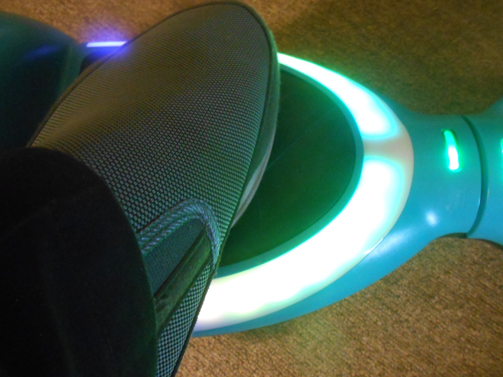 Jetson Sphere Self Balancing Scooter Hoverboard Teal Black, with charger