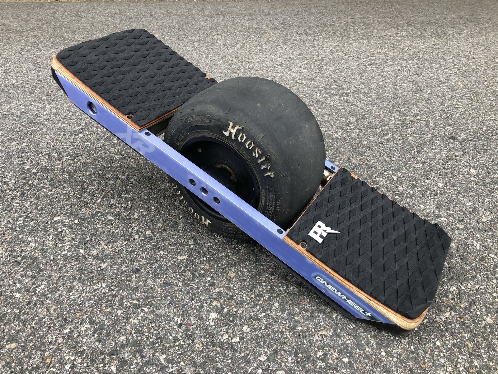 Onewheel XR Traction Pad Set – Black (Stock Foot Pad Compatible)