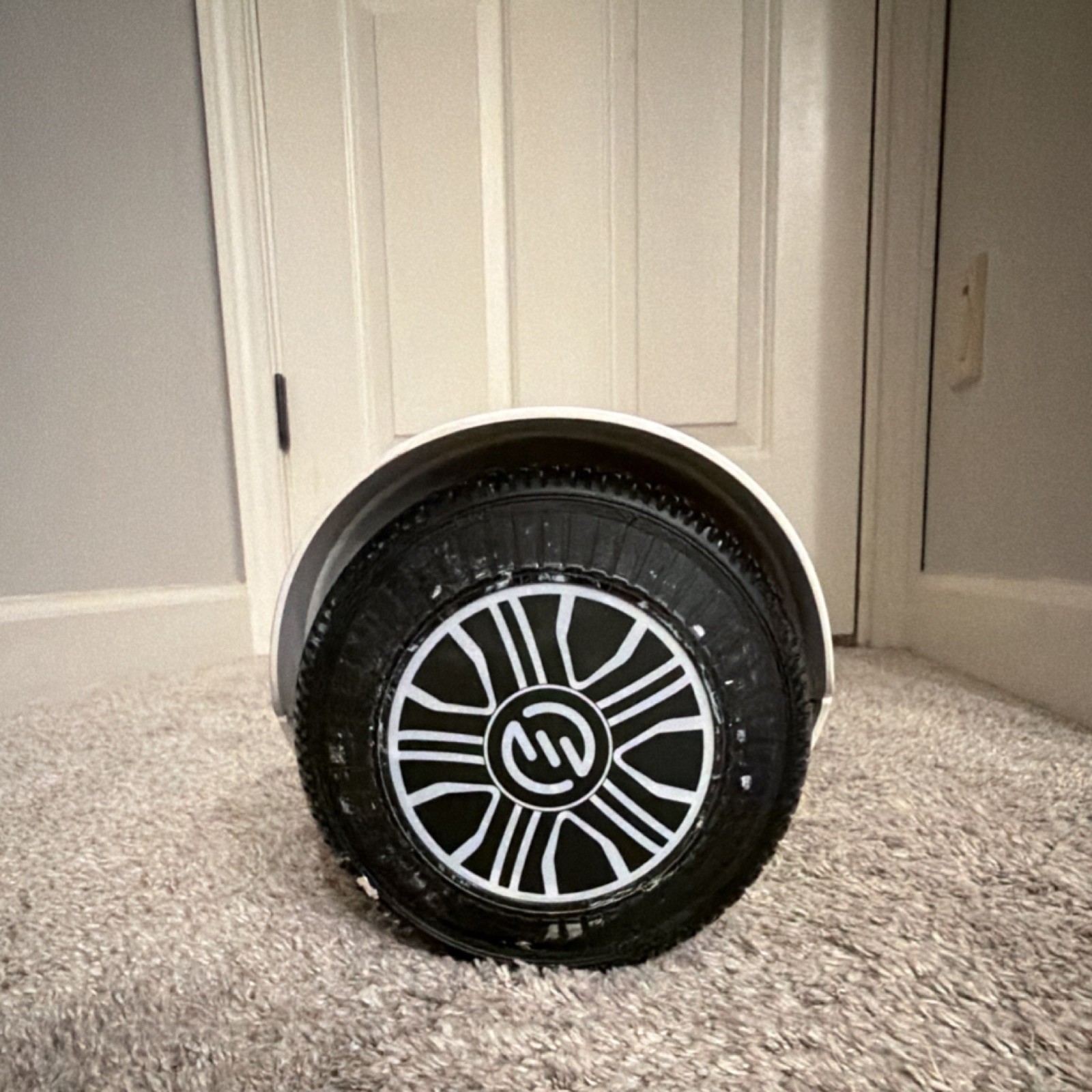 SWFT Blaze Self-Balancing Scooter Hoverboard White/w NVMW charger