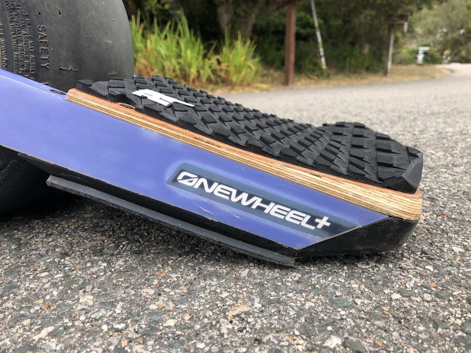 Onewheel XR Traction Pad Set – Black (Stock Foot Pad Compatible)