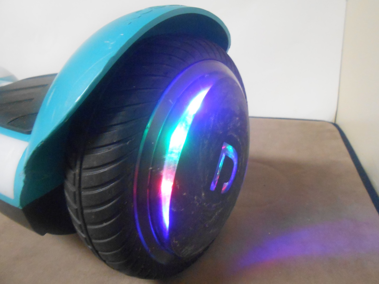 Jetson Sphere Self Balancing Scooter Hoverboard Teal Black, with charger