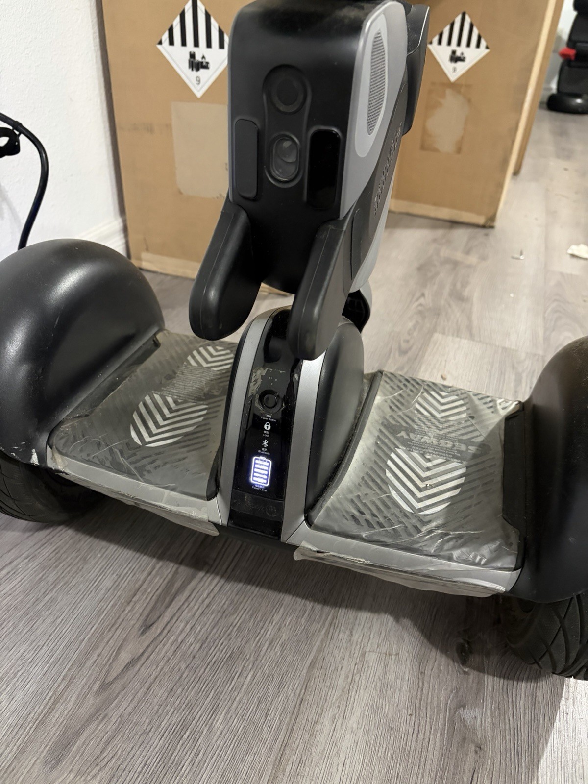 Segway Ninebot Loomo Self-balancing Scooter – Robot Function Disabled UL 2272