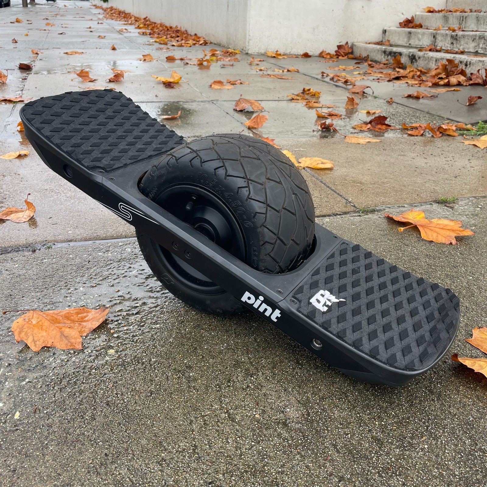 Onewheel Pint S Traction Pad Set – Black (Flared Foot Pad Compatible)