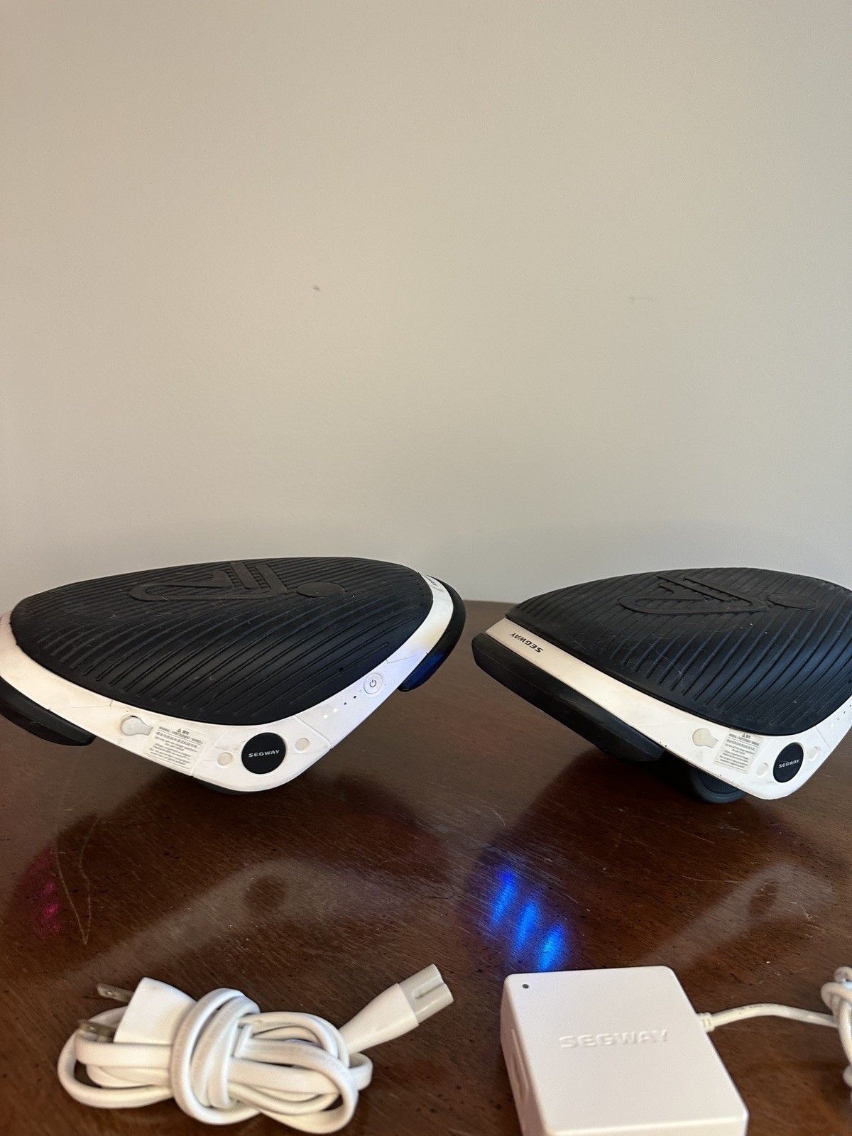 Segway Ninebot Drift W1 Hover Shoes Pair *TESTED WORKS* Charger Included