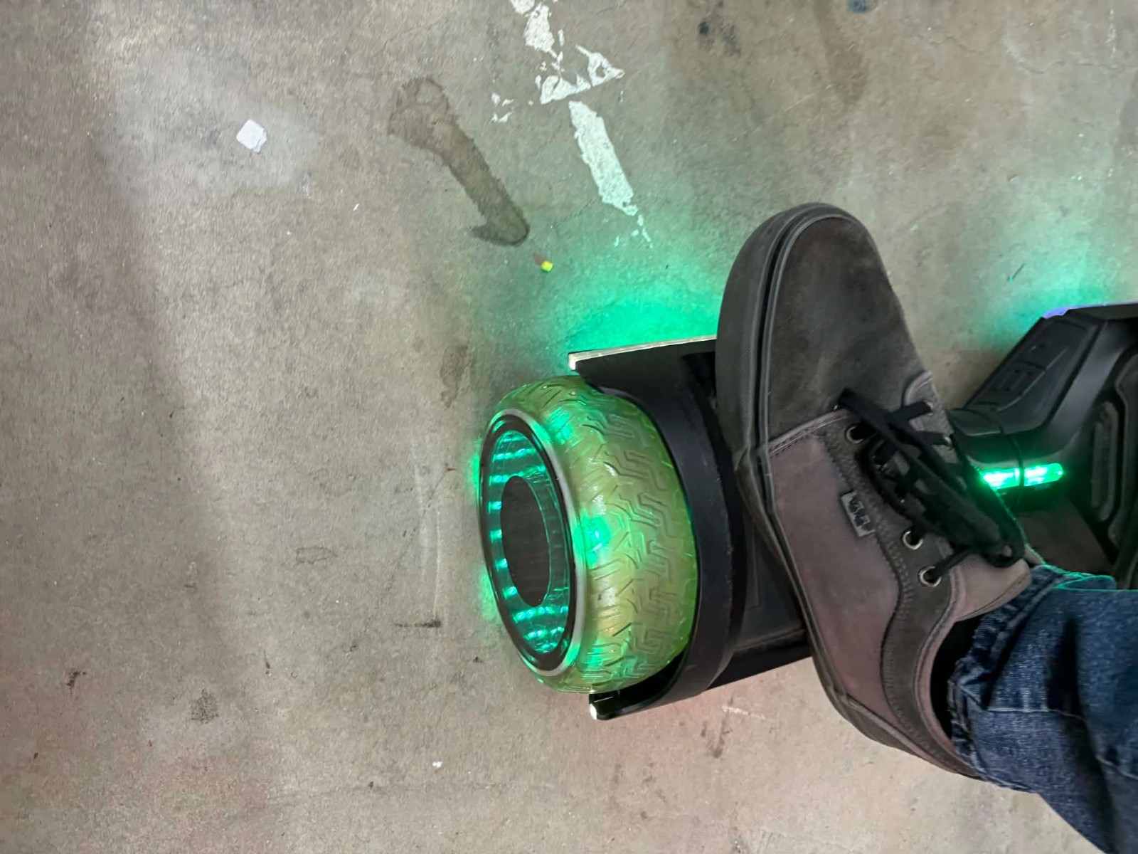 Jetson Rave Extreme-Terrain Hoverboard with Cosmic Light-up Wheels – Black