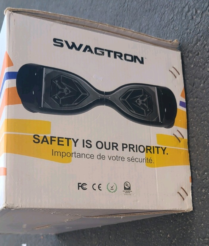 Swagtron T5 Urban Rider Hoverboard – Entry-Level Self-Balancing Scooter (Black)