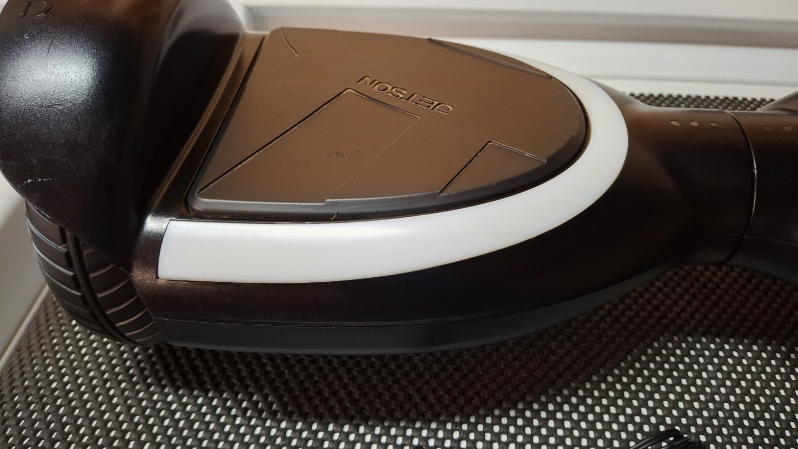 Jetson Hoverboard – Includes Original Charger