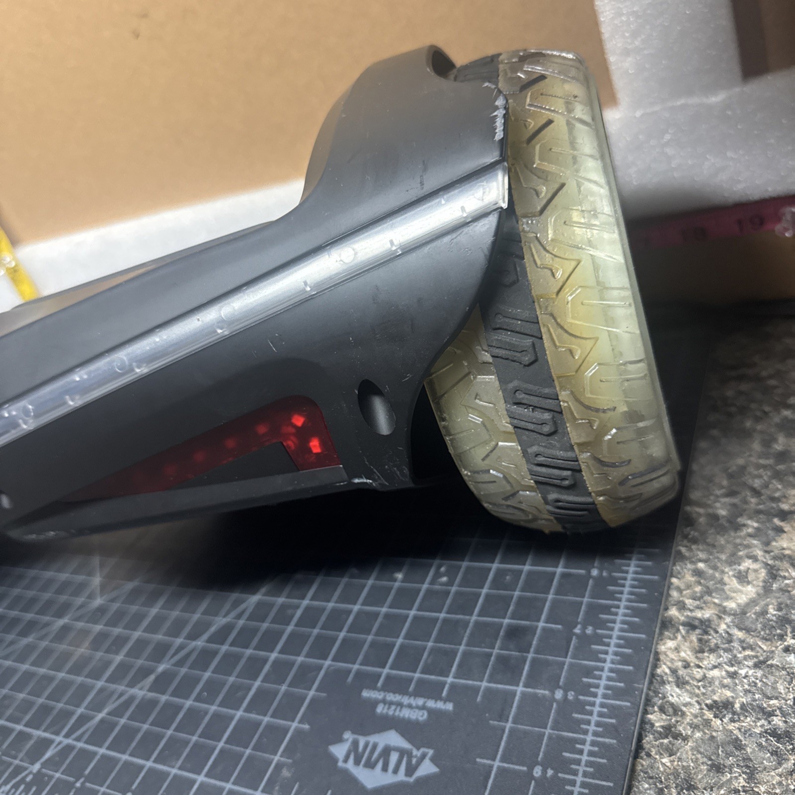 HoverBoard Rave By Jetson Extreme Terrain For Parts Or Repair See Description
