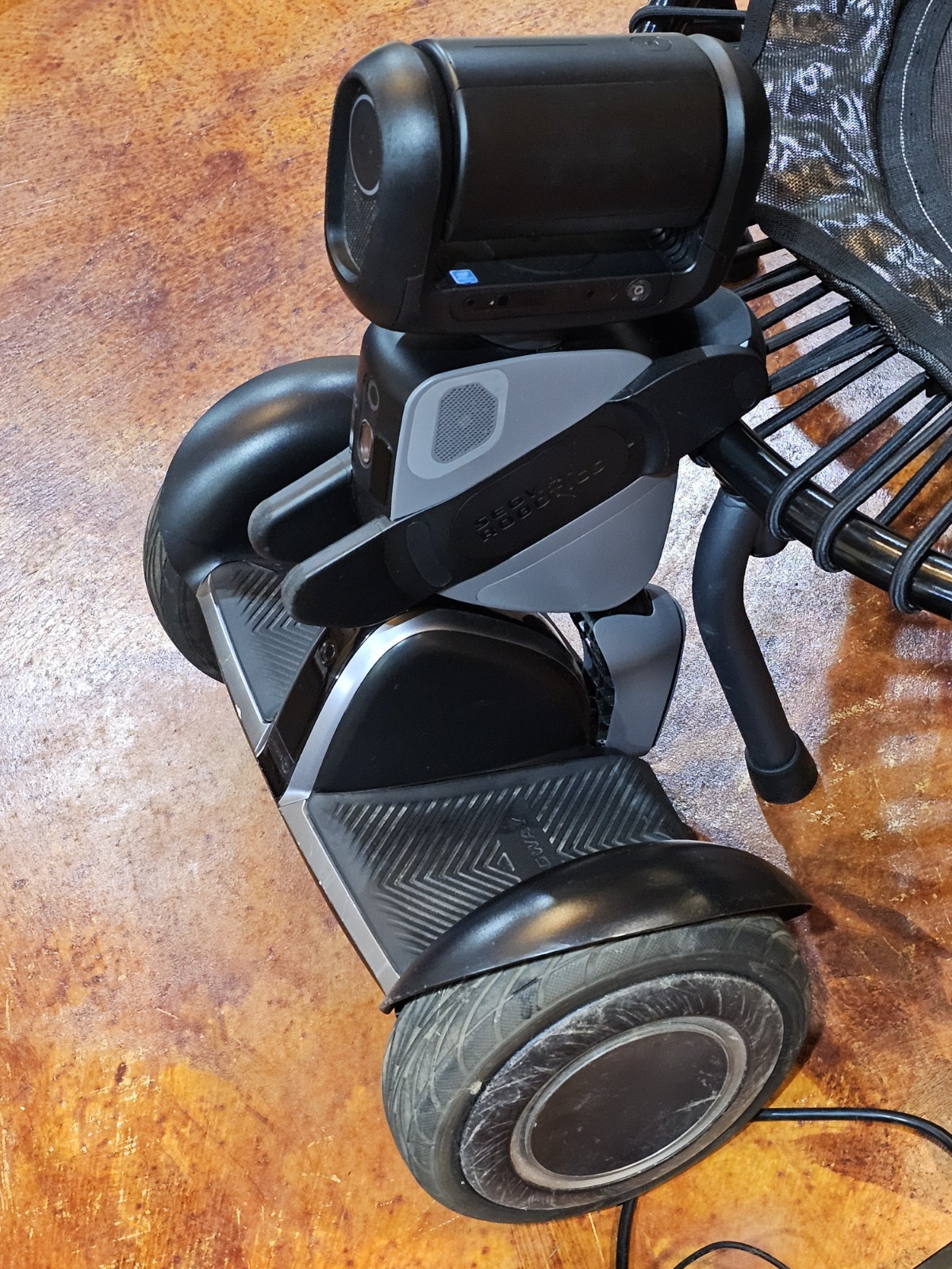 Segway Ninebot Loomo Self Balancing Scooter Personal Robot – W/ Charger NonOp🔥
